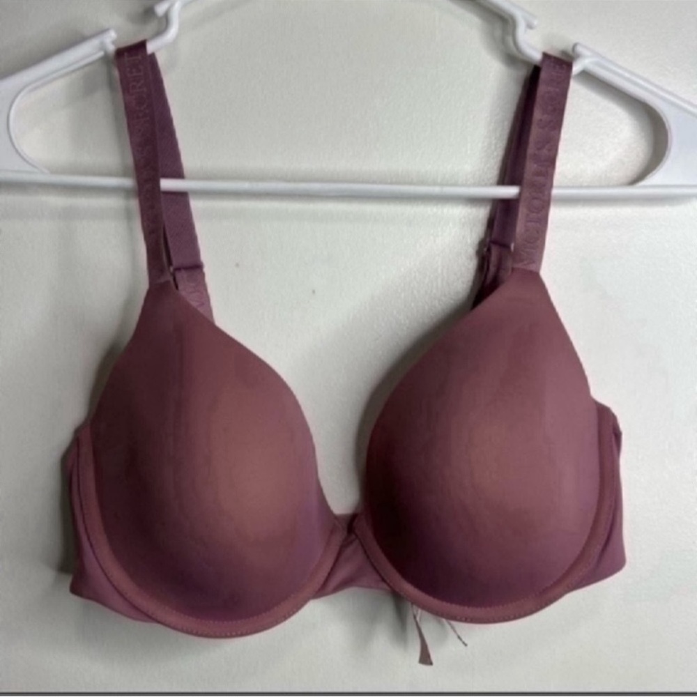 Victorias Secret Body By Victoria Lightly Lined Tee Shirt Bra Demi 34D